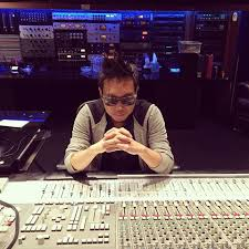 Kiyanu Kim is an award-Winning Songwriter